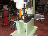 Chainstay mitreing using Marehetti's combined tube mitre machine ML 102/M with clamping fixture ML 315.